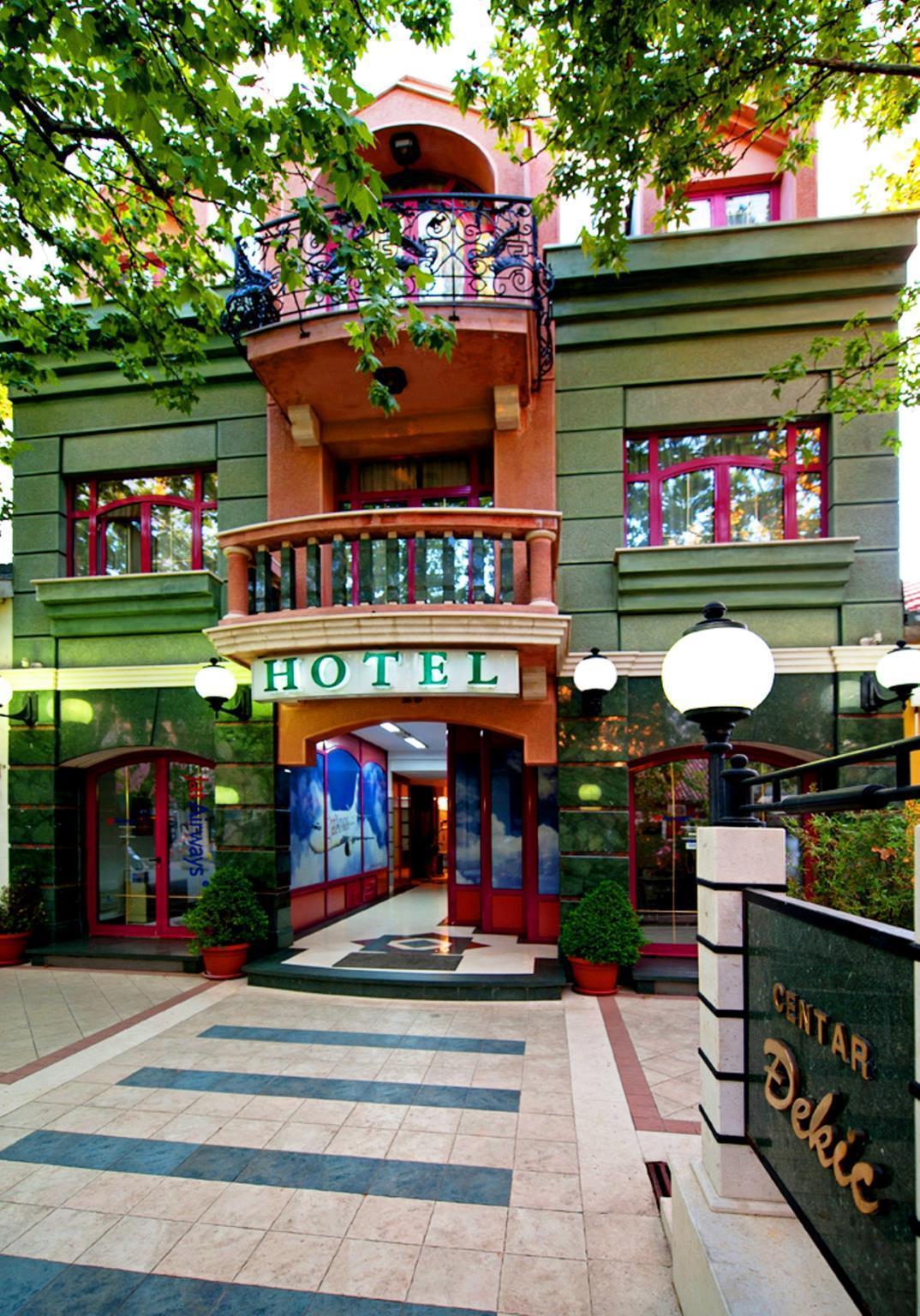 Hotel Eminent Podgorica Buitenkant foto